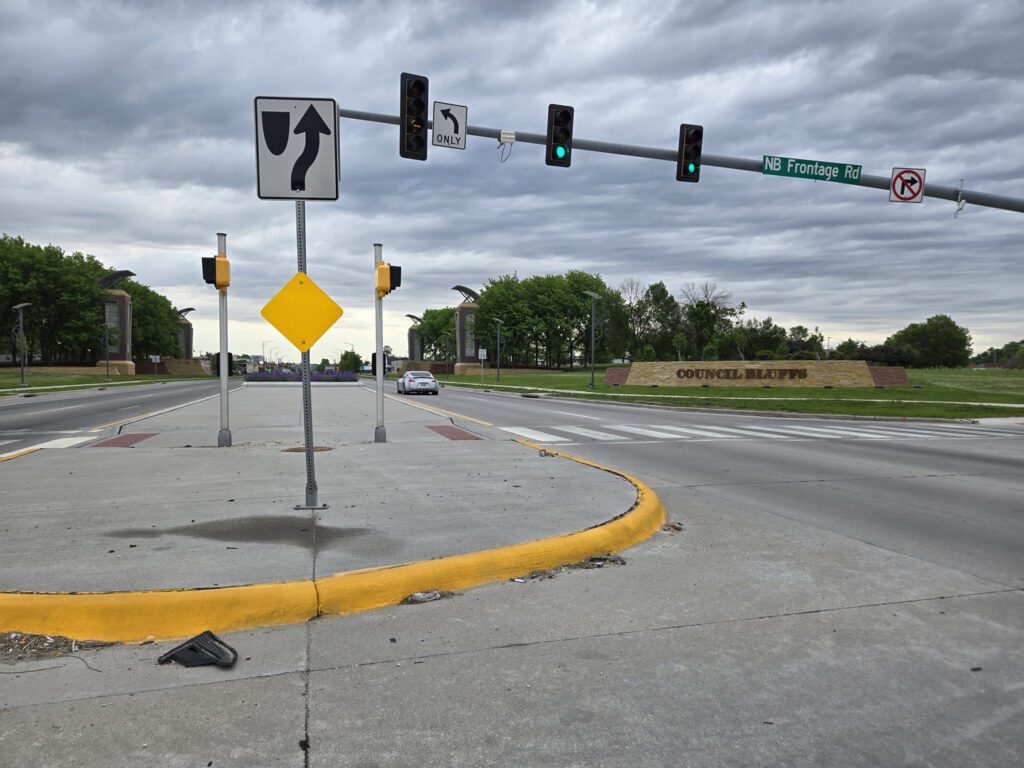 General signal picture of intersections and along Broadway and 41st St