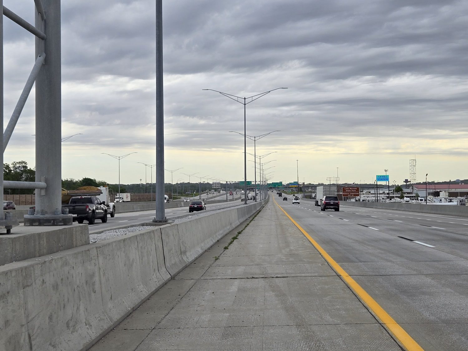 ESI Pictures EB traffic at EB I80 (south side)